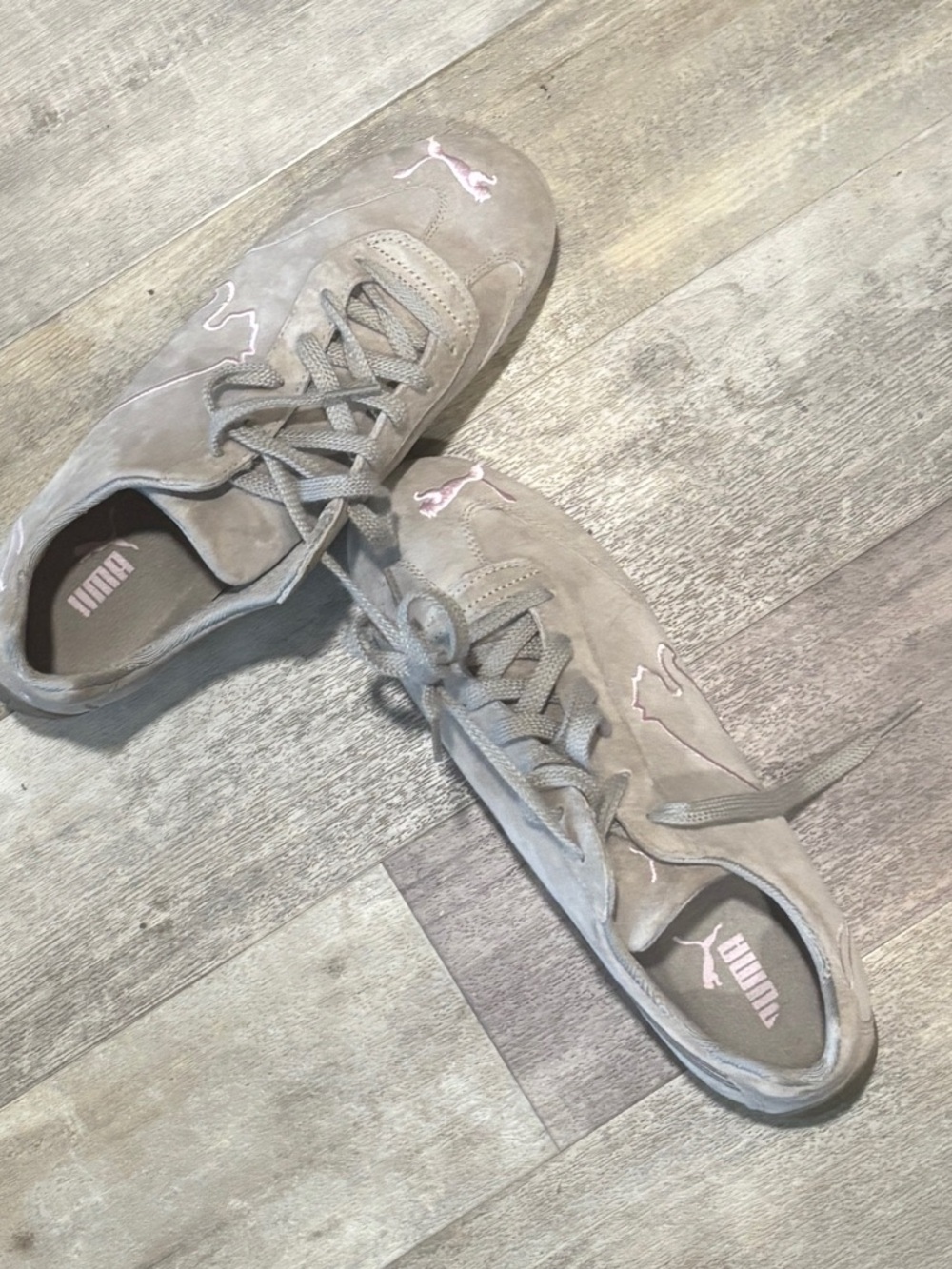 PUMA Speedcat  Chrome Lace Up  Women pink grey Sneakers Casual Shoes - Picture 2 of 2